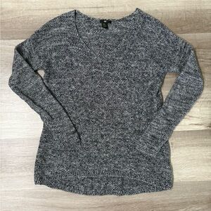 H&M Women's Charcoal V-Neck Sweater